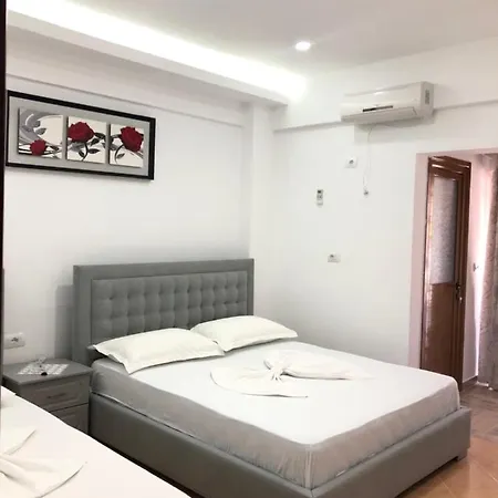 Eraldo Brahimi Apartaments Ksamil Extérieur photo