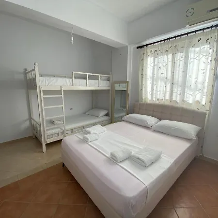 Eraldo Brahimi Apartaments Ksamil Extérieur photo