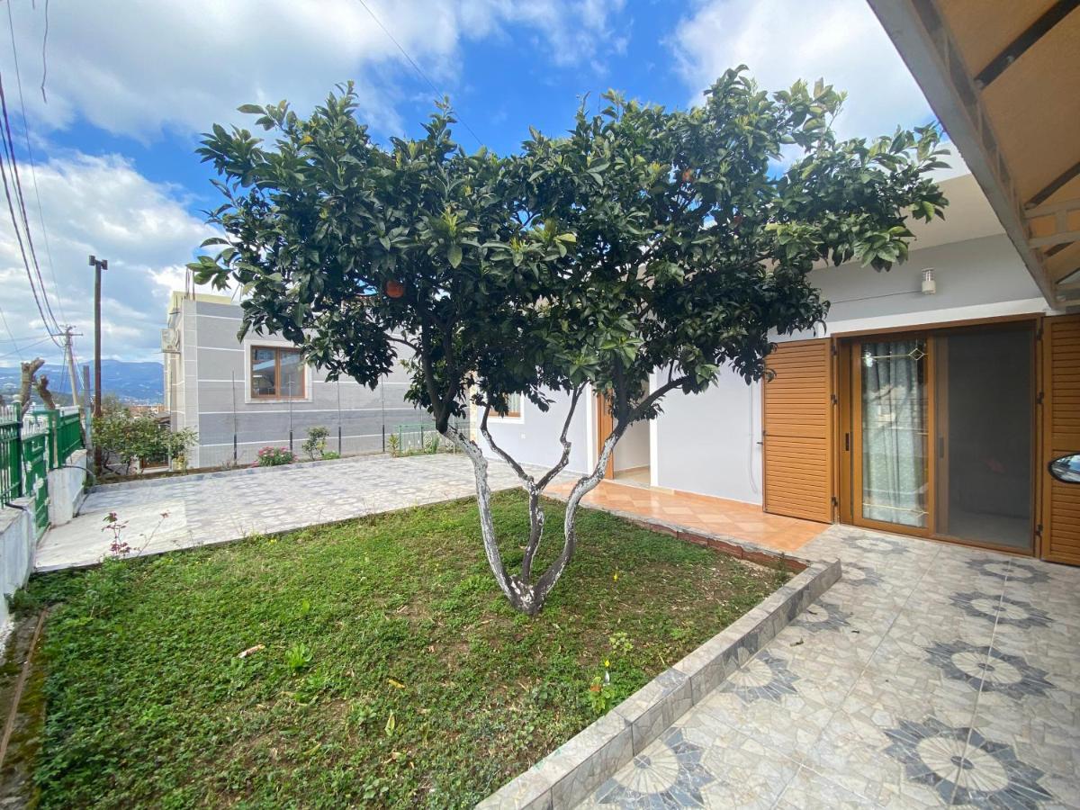 Eraldo Brahimi Appartement Ksamil