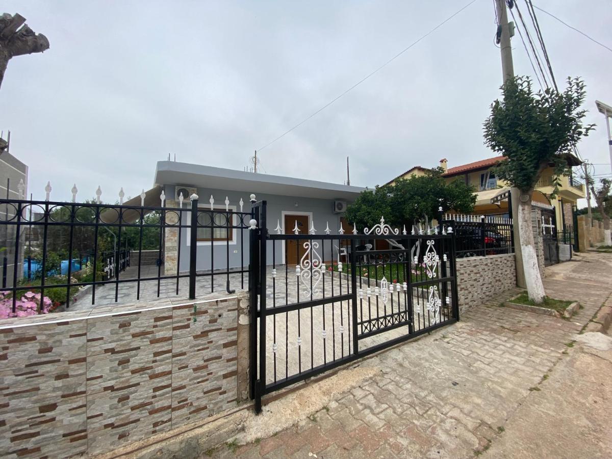 Eraldo Brahimi Apartment Ksamil